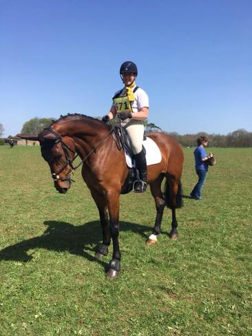 31206121_803788199815126_243956387586202530_n